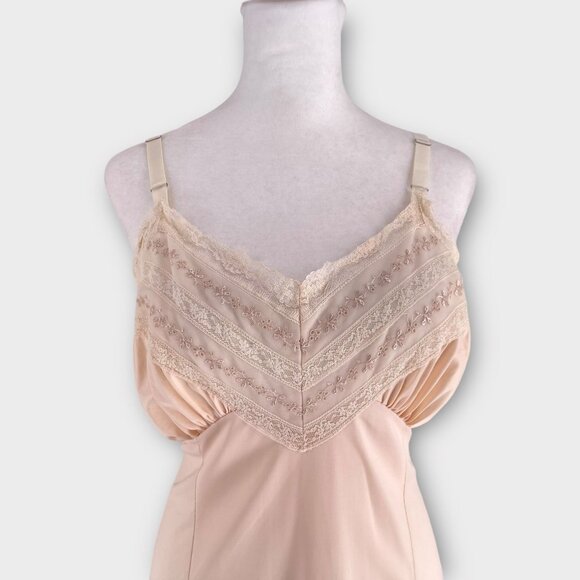 Gaymode JC Penneys Ivory Cream Lace Accent Gown Lingerie Slip Dress 38 - Picture 3 of 13